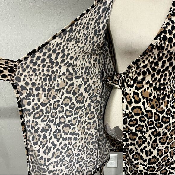 Banana Republic animal print Long sleeve wrap dress - Picture 9 of 14